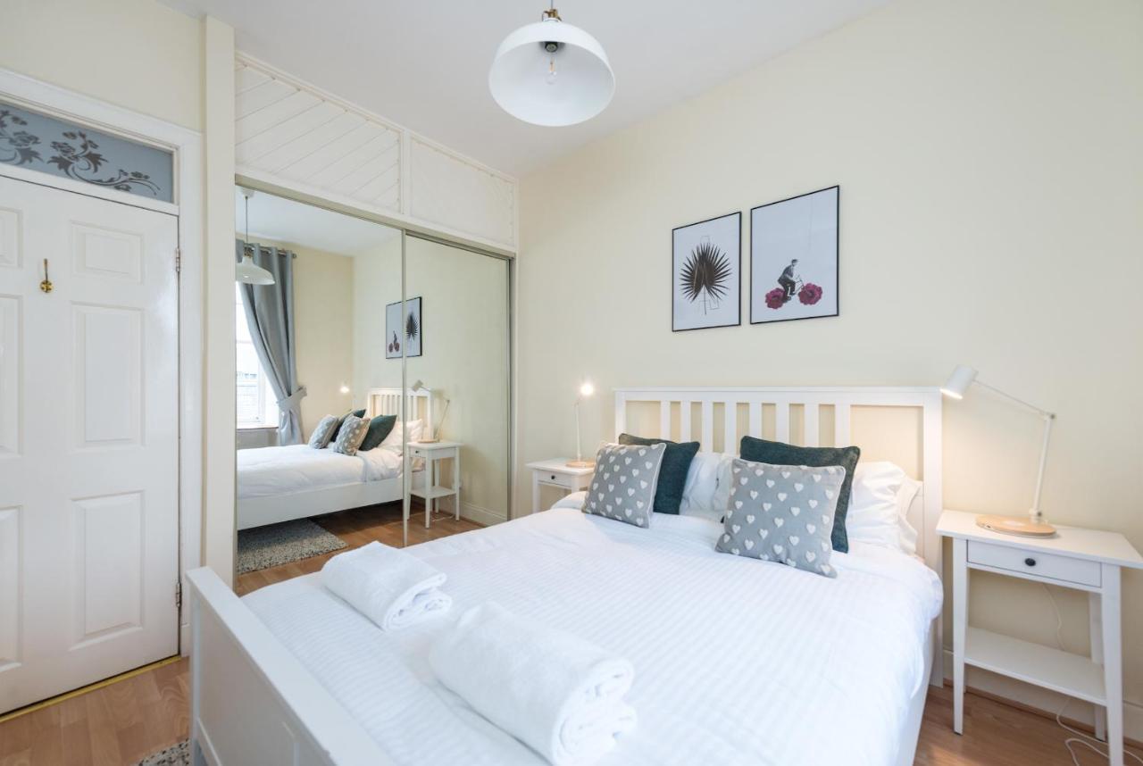 Bright And Modern 2 Bed Apartment Единбург Екстериор снимка
